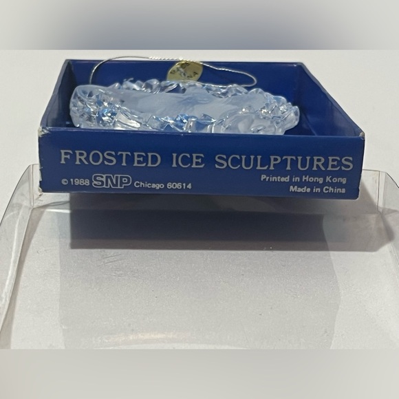 Vintage 1988 Frosted Ice Sculptures Plastic Acrylic Dove Christmas Ornament - Picture 3 of 9